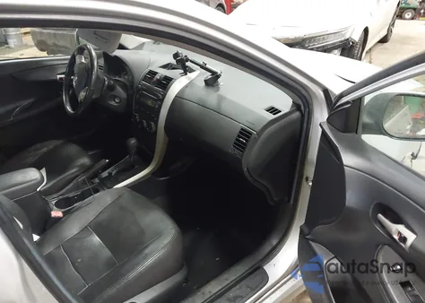 2009 Toyota Corolla S z USA, uszkodzony, nr VIN 1NXBU40E89Z074896